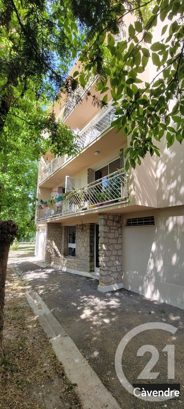 Appartement F5 &agrave; vendre - 5 pi&egrave;ces - 89,60 m2 - Vedene - 84 - PROVENCE-ALPES-COTE-D-AZUR