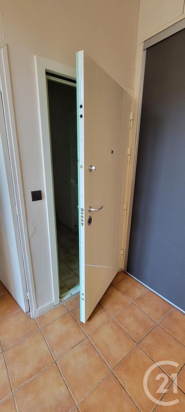 Appartement F4 &agrave; vendre - 4 pi&egrave;ces - 78,80 m2 - Avignon - 84 - PROVENCE-ALPES-COTE-D-AZUR