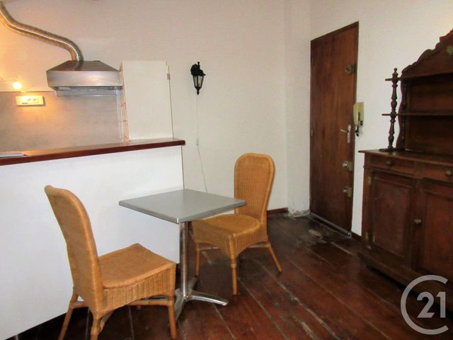 Appartement F2 bis &agrave; louer - 3 pi&egrave;ces - 45 m2 - Avignon - 84 - PROVENCE-ALPES-COTE-D-AZUR
