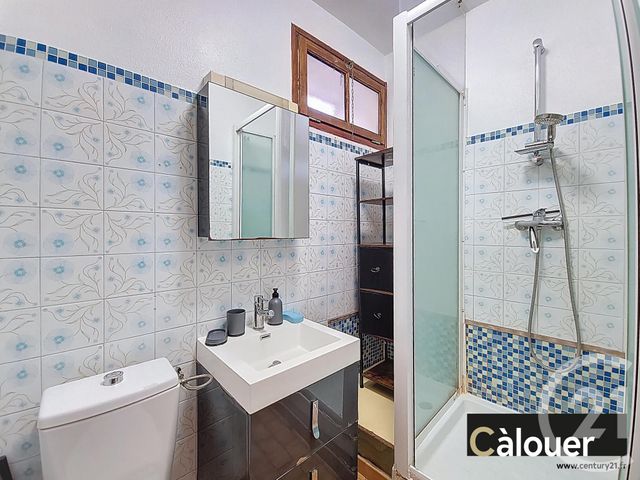 Appartement F2 &agrave; louer - 2 pi&egrave;ces - 27 m2 - Roquemaure - 30 - LANGUEDOC-ROUSSILLON