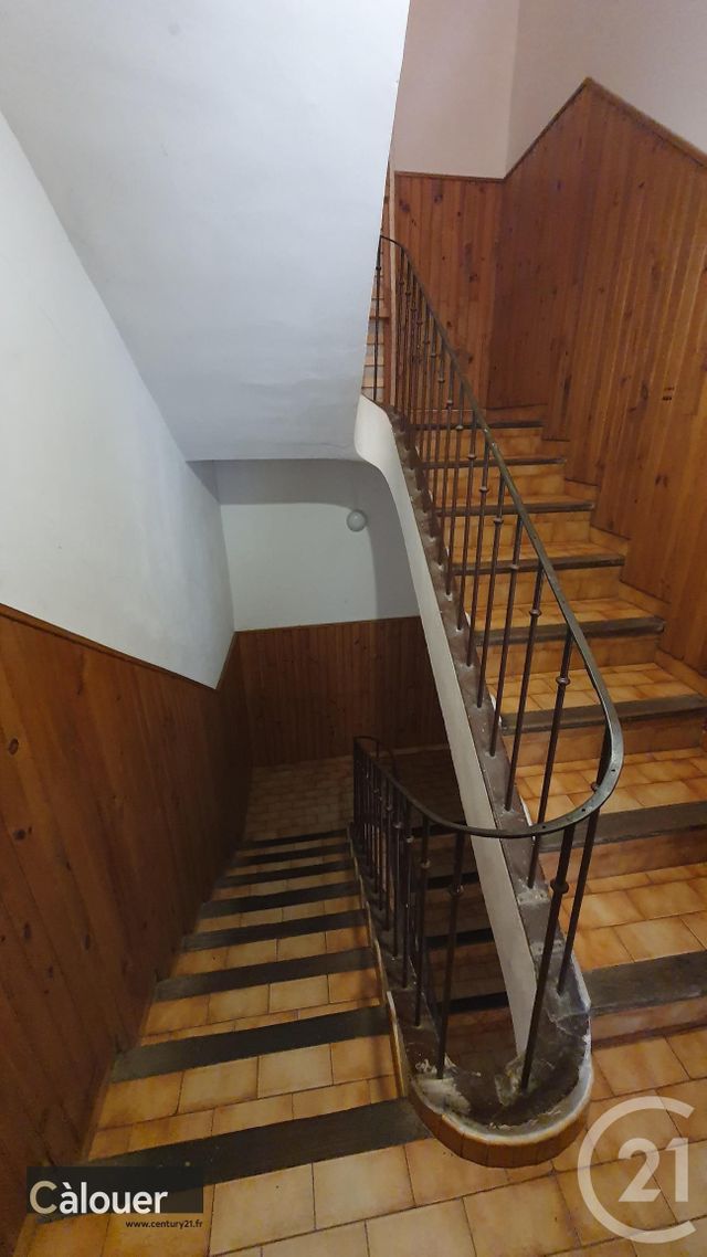 Appartement F2 &agrave; louer - 2 pi&egrave;ces - 27 m2 - Roquemaure - 30 - LANGUEDOC-ROUSSILLON