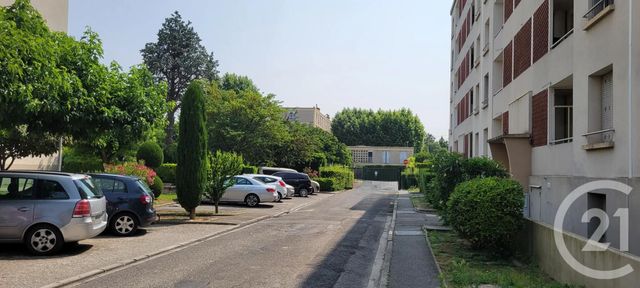 Appartement F3 &agrave; vendre - 3 pi&egrave;ces - 69,70 m2 - Avignon - 84 - PROVENCE-ALPES-COTE-D-AZUR