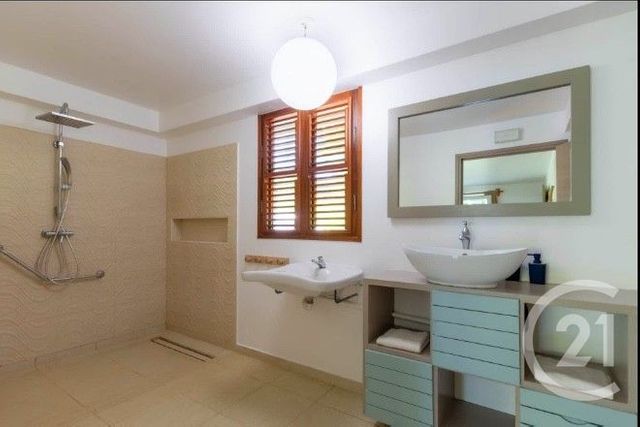 Maison à vendre - 7 pièces - 327,42 m2 - Ste Marie - 972 - MARTINIQUE