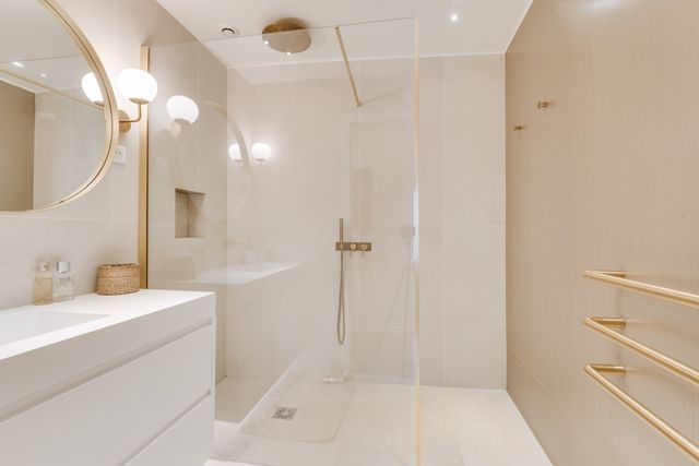 Appartement T4 à vendre - 4 pièces - 101,43 m2 - Paris - 75006 - ILE-DE-FRANCE