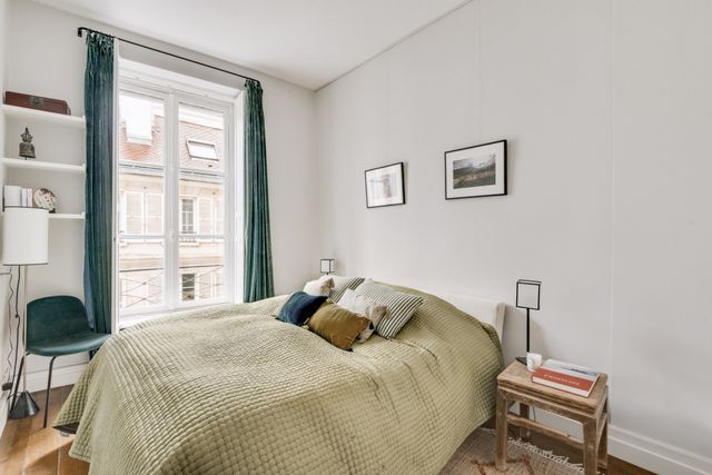 Appartement &agrave; louer - 6 pi&egrave;ces - 149 m2 - Paris - 75006 - ILE-DE-FRANCE