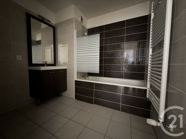 Appartement F3 à vendre - 3 pièces - 62,96 m2 - Cachan - 94 - ILE-DE-FRANCE