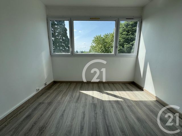 Appartement F3 à vendre - 3 pièces - 61,21 m2 - Villiers Le Bel - 95 - ILE-DE-FRANCE