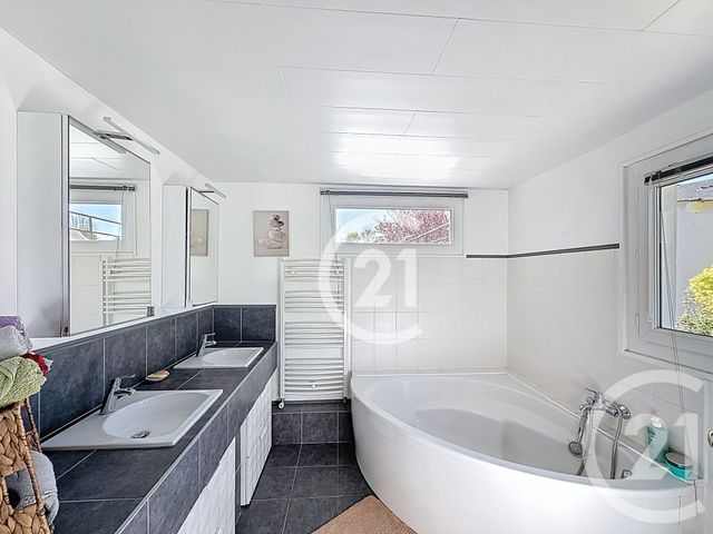 Maison &agrave; vendre - 7 pi&egrave;ces - 190 m2 - Franqueville St Pierre - 76 - HAUTE-NORMANDIE