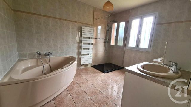 Maison à vendre - 5 pièces - 107,09 m2 - St Estephe - 33 - AQUITAINE