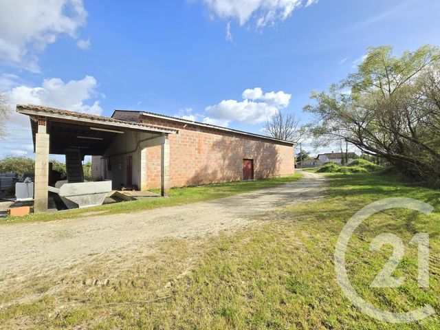 Maison &agrave; vendre - 2 pi&egrave;ces - 440 m2 - St Estephe - 33 - AQUITAINE