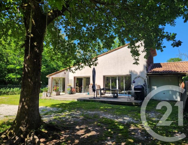 Maison &agrave; vendre - 7 pi&egrave;ces - 188 m2 - St Sauveur - 33 - AQUITAINE