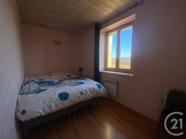 Appartement F4 &agrave; louer - 4 pi&egrave;ces - 69,70 m2 - Montrond Le Chateau - 25 - FRANCHE-COMTE