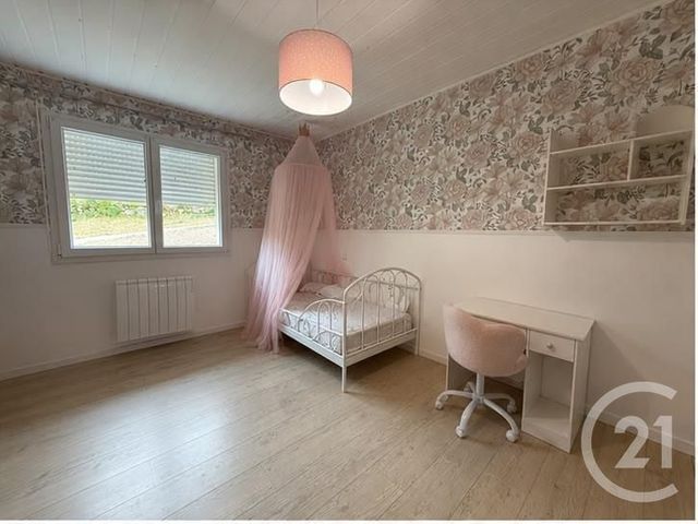 Appartement F4 &agrave; louer - 4 pi&egrave;ces - 118 m2 - Le Gratteris - 25 - FRANCHE-COMTE