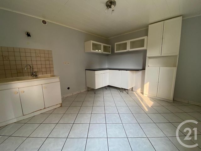 Maison &agrave; louer - 4 pi&egrave;ces - 110,50 m2 - Morre - 25 - FRANCHE-COMTE