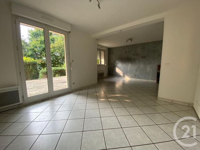 Maison &agrave; louer - 4 pi&egrave;ces - 110,50 m2 - Morre - 25 - FRANCHE-COMTE