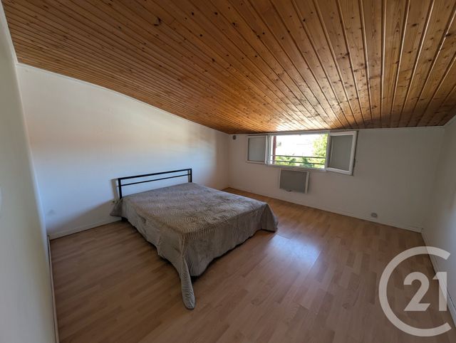 Appartement T3 à louer - 3 pièces - 75,63 m2 - Le Taillan Medoc - 33 - AQUITAINE