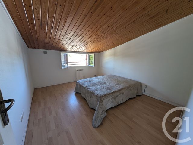 Appartement T3 à louer - 3 pièces - 75,63 m2 - Le Taillan Medoc - 33 - AQUITAINE