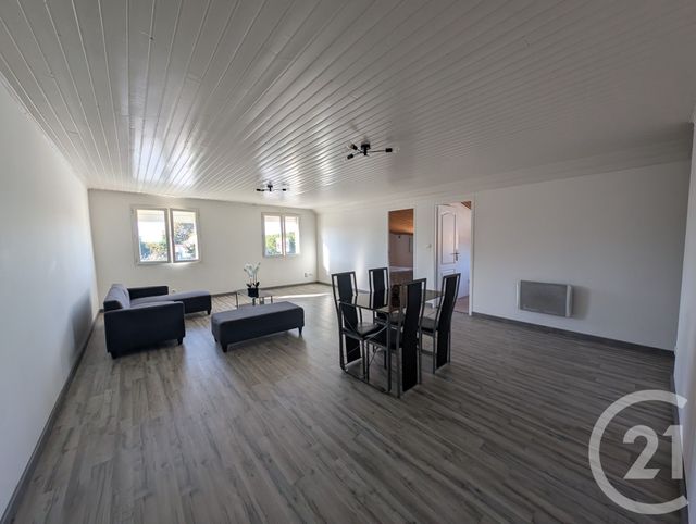 Appartement T3 à louer - 3 pièces - 75,63 m2 - Le Taillan Medoc - 33 - AQUITAINE