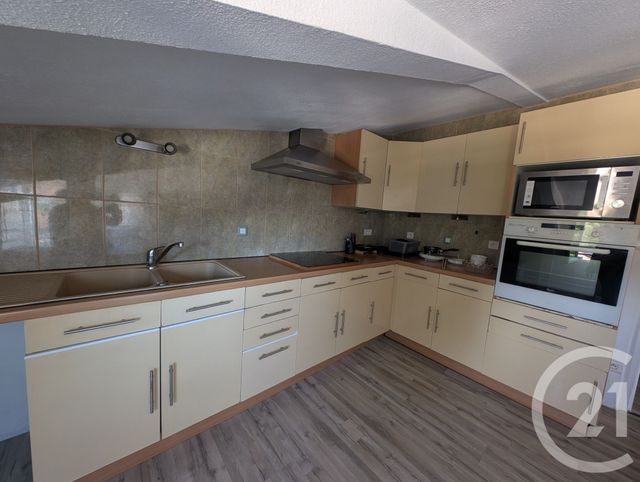 Appartement T3 à louer - 3 pièces - 75,63 m2 - Le Taillan Medoc - 33 - AQUITAINE