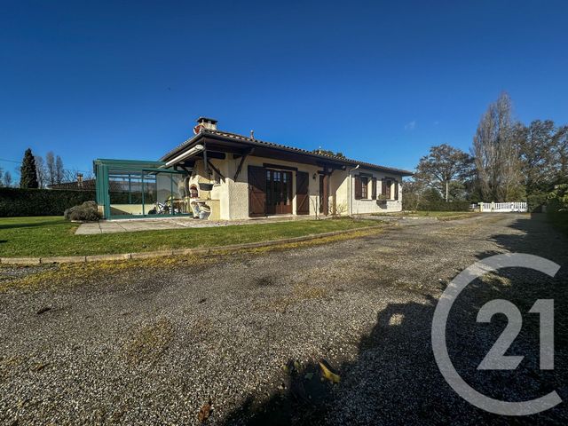 Maison à louer - 5 pièces - 109 m2 - Cussac Fort Medoc - 33 - AQUITAINE