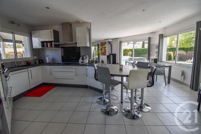 Maison à louer - 8 pièces - 168,84 m2 - St Aubin De Medoc - 33 - AQUITAINE