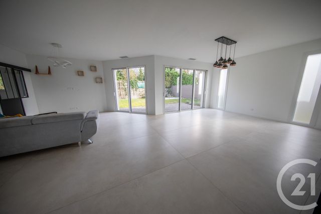 Maison &agrave; louer - 5 pi&egrave;ces - 135,01 m2 - St Medard En Jalles - 33 - AQUITAINE