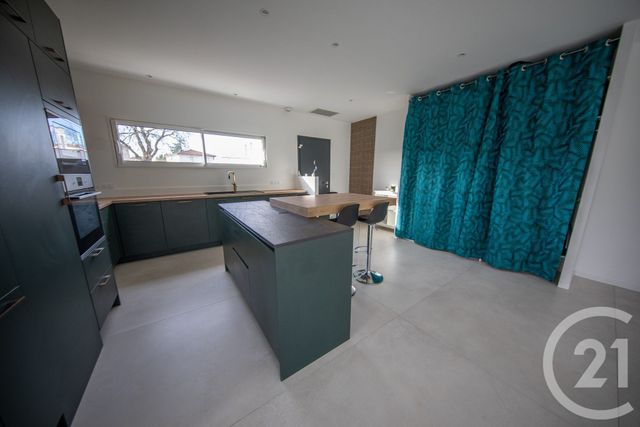 Maison &agrave; louer - 5 pi&egrave;ces - 135,01 m2 - St Medard En Jalles - 33 - AQUITAINE