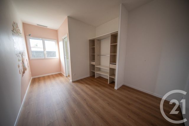 Maison &agrave; louer - 5 pi&egrave;ces - 135,01 m2 - St Medard En Jalles - 33 - AQUITAINE