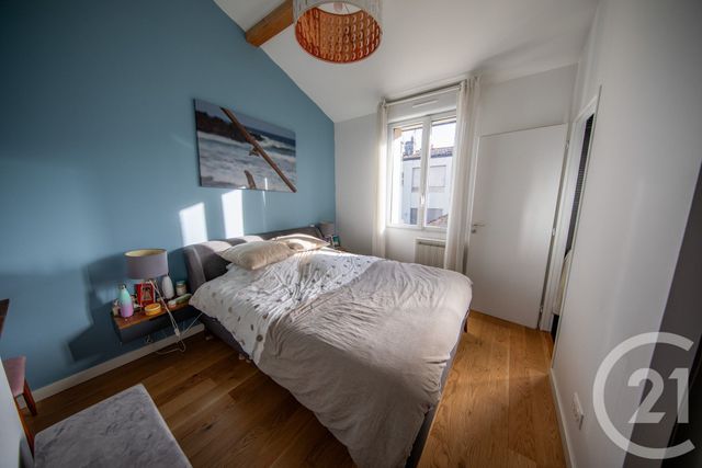 Maison &agrave; louer - 4 pi&egrave;ces - 102 m2 - Bordeaux - 33 - AQUITAINE