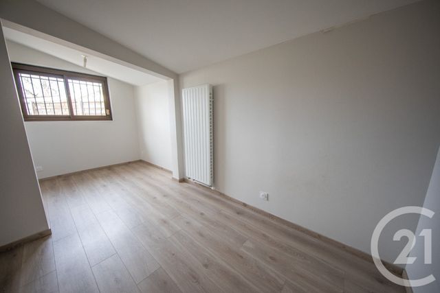 Maison &agrave; louer - 4 pi&egrave;ces - 89,35 m2 - St Medard En Jalles - 33 - AQUITAINE