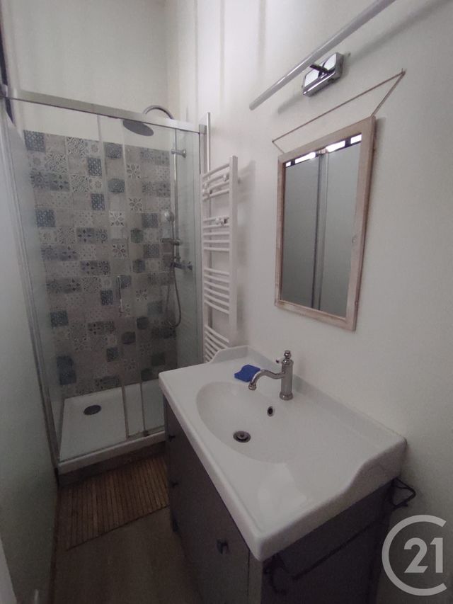 Appartement T1 &agrave; louer - 1 pi&egrave;ce - 30,09 m2 - Bordeaux - 33 - AQUITAINE