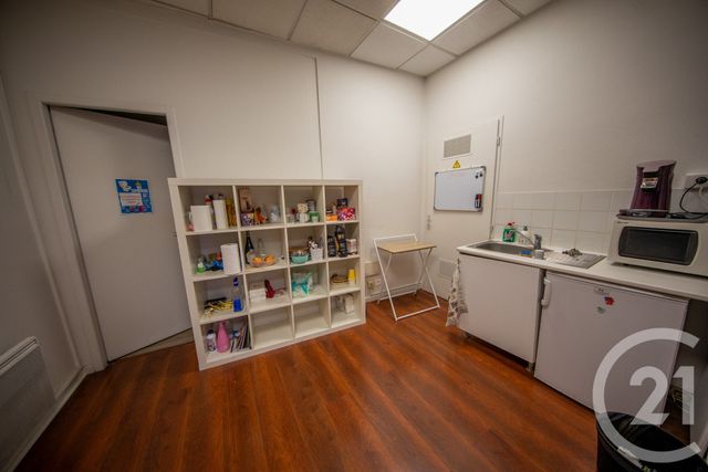 Local commercial à louer - 102.76 m2 - 33 - Gironde