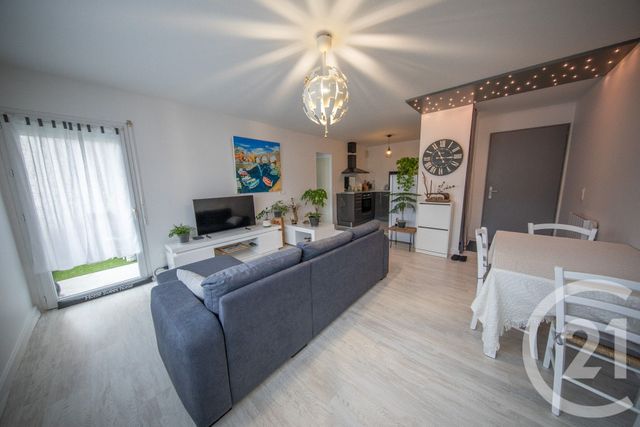 Appartement T2 &agrave; louer - 2 pi&egrave;ces - 46,52 m2 - Le Haillan - 33 - AQUITAINE