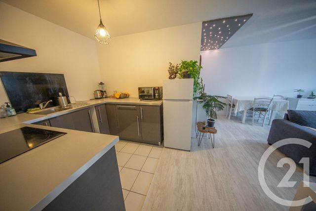 Appartement T2 &agrave; louer - 2 pi&egrave;ces - 46,52 m2 - Le Haillan - 33 - AQUITAINE