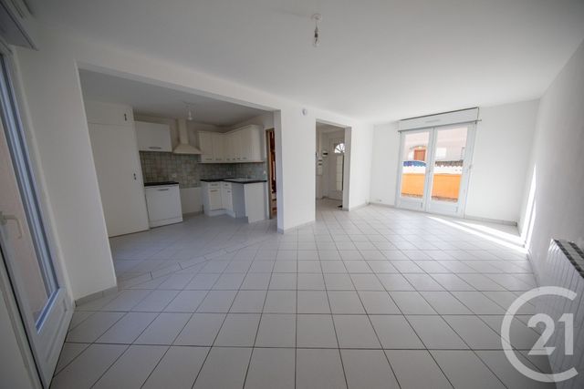 Maison &agrave; louer - 4 pi&egrave;ces - 66,70 m2 - St Medard En Jalles - 33 - AQUITAINE