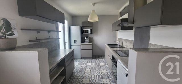 Maison &agrave; louer - 5 pi&egrave;ces - 115,91 m2 - St Medard En Jalles - 33 - AQUITAINE