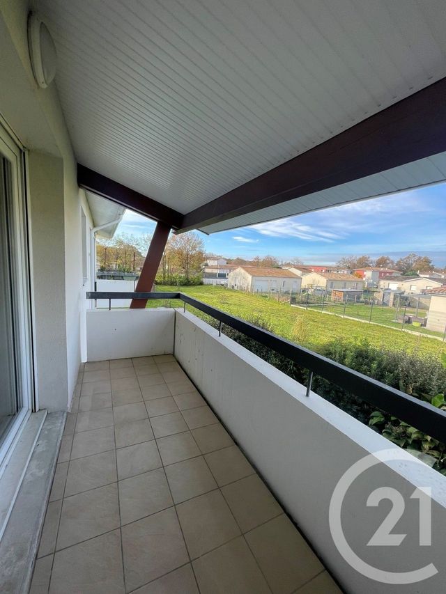 Appartement T3 &agrave; louer - 3 pi&egrave;ces - 66,22 m2 - Saucats - 33 - AQUITAINE