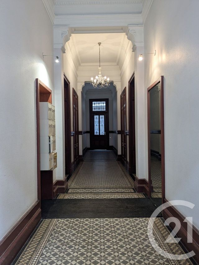 Appartement T2 &agrave; louer - 2 pi&egrave;ces - 60,43 m2 - Bordeaux - 33 - AQUITAINE