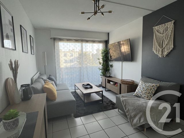 Appartement Chambre &agrave; louer - 1 pi&egrave;ce - 10 m2 - Pessac - 33 - AQUITAINE