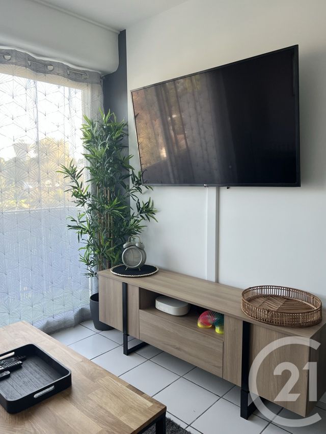 Appartement Chambre &agrave; louer - 1 pi&egrave;ce - 10 m2 - Pessac - 33 - AQUITAINE