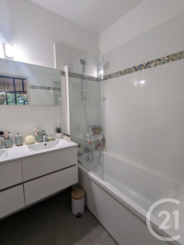 Appartement T3 &agrave; louer - 3 pi&egrave;ces - 62,07 m2 - Merignac - 33 - AQUITAINE