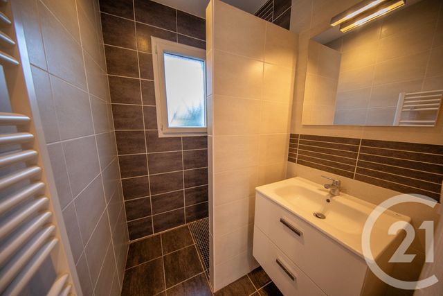 Maison &agrave; louer - 4 pi&egrave;ces - 93,55 m2 - St Aubin De Medoc - 33 - AQUITAINE