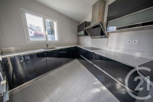 Maison &agrave; louer - 4 pi&egrave;ces - 93,55 m2 - St Aubin De Medoc - 33 - AQUITAINE