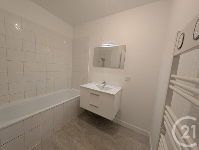 Appartement T3 &agrave; louer - 3 pi&egrave;ces - 64,75 m2 - Bordeaux - 33 - AQUITAINE