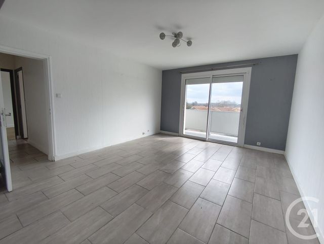 Appartement F4 &agrave; louer - 4 pi&egrave;ces - 72,10 m2 - St Medard En Jalles - 33 - AQUITAINE