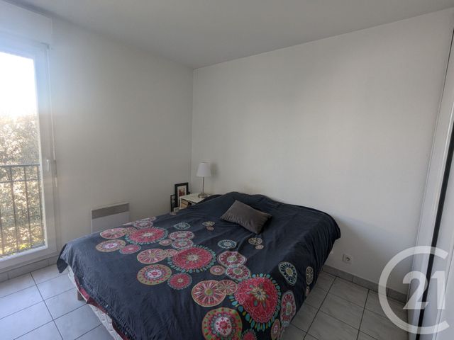 Appartement T2 &agrave; louer - 2 pi&egrave;ces - 43 m2 - Le Haillan - 33 - AQUITAINE