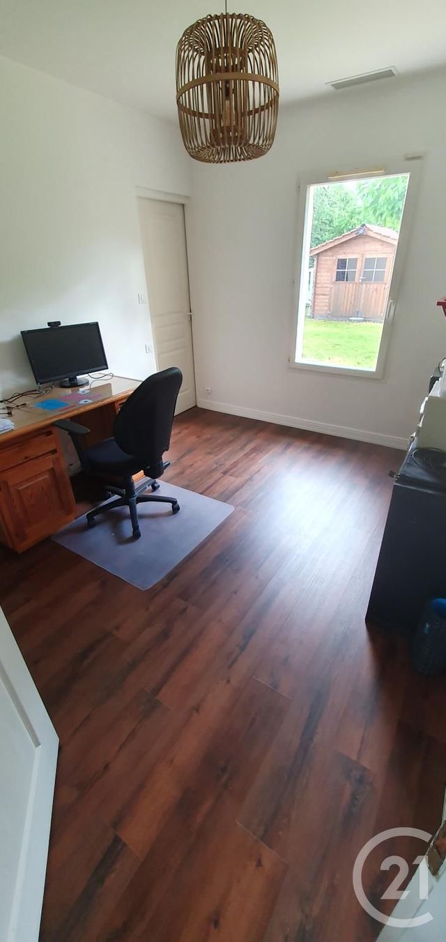 Maison &agrave; louer - 5 pi&egrave;ces - 103,26 m2 - Le Taillan Medoc - 33 - AQUITAINE