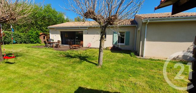 Maison &agrave; louer - 5 pi&egrave;ces - 103,26 m2 - Le Taillan Medoc - 33 - AQUITAINE