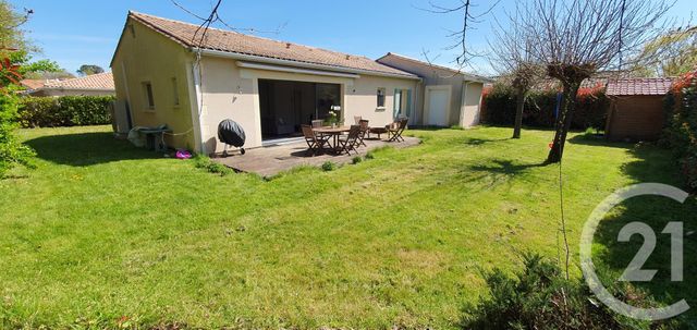 Maison &agrave; louer - 5 pi&egrave;ces - 103,26 m2 - Le Taillan Medoc - 33 - AQUITAINE