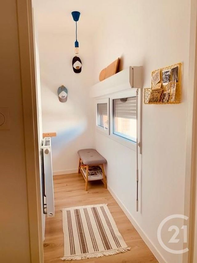 Appartement Duplex &agrave; louer - 2 pi&egrave;ces - 44,20 m2 - Le Taillan Medoc - 33 - AQUITAINE